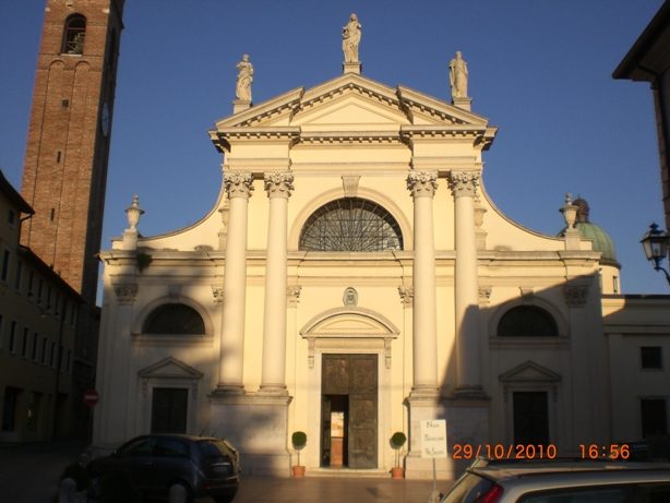 Prospero Alpin's bas-rilief and memorial tablet - 01.JPG